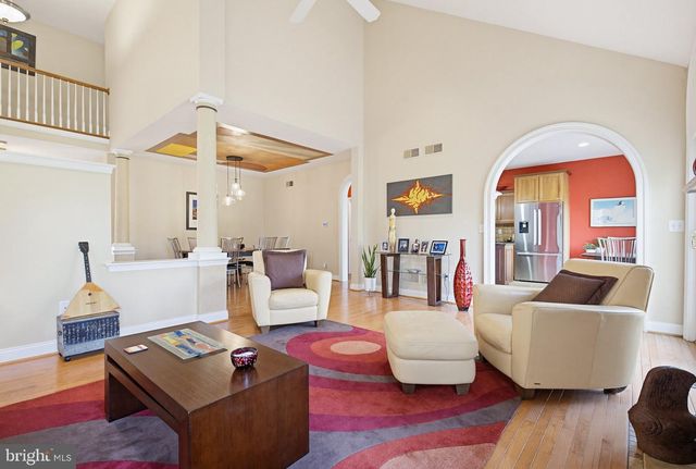 704 WOODFIELD DR, Lititz, PA 17543