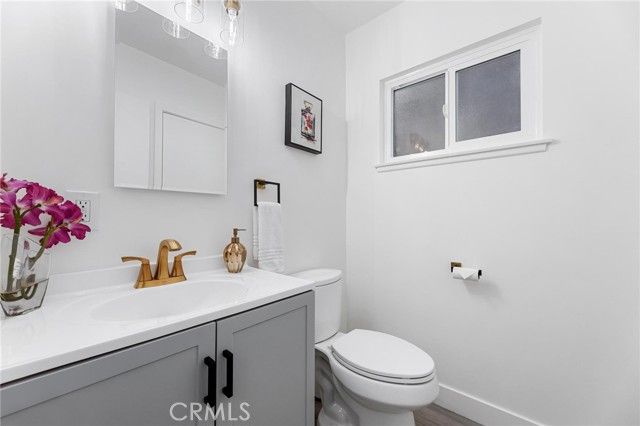 8356 Vanalden Avenue, Northridge (los Angeles), CA 91324