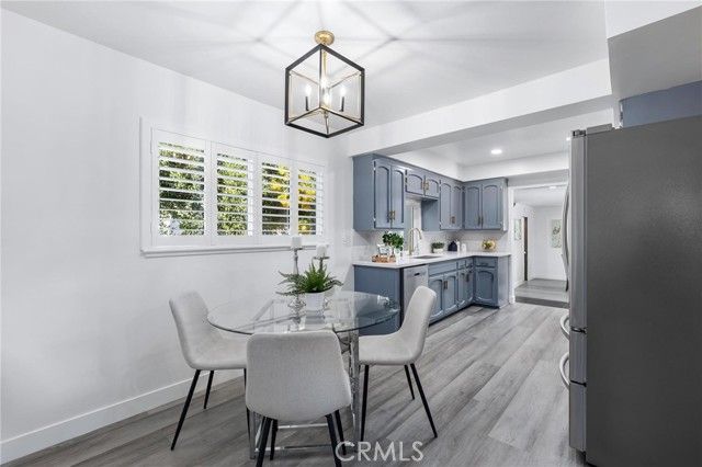 8356 Vanalden Avenue, Northridge (los Angeles), CA 91324