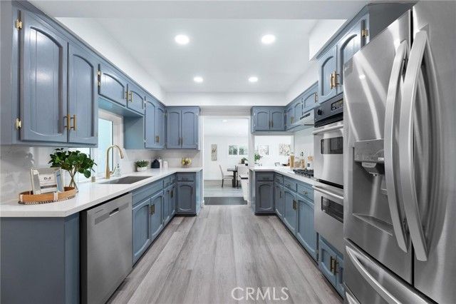 8356 Vanalden Avenue, Northridge (los Angeles), CA 91324