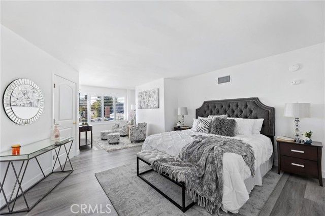 8356 Vanalden Avenue, Northridge (los Angeles), CA 91324