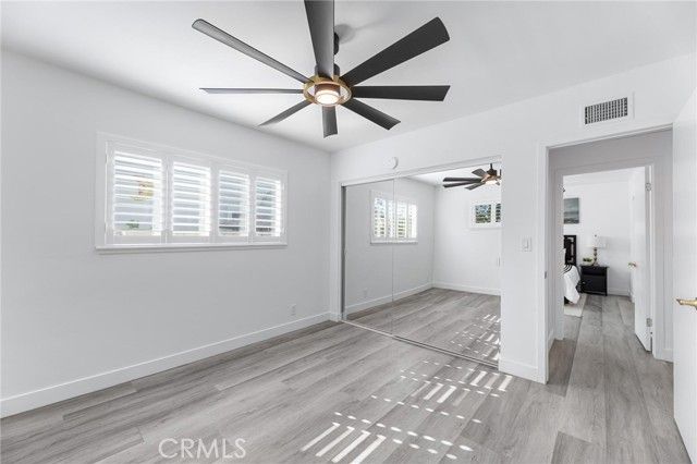 8356 Vanalden Avenue, Northridge (los Angeles), CA 91324