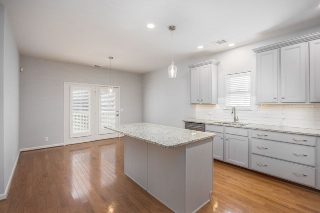 815 Barrington Place Dr, Brentwood, TN 37027