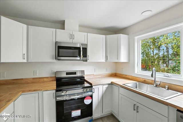 7071 Baxter Terrace Circle, Anchorage, AK 99504