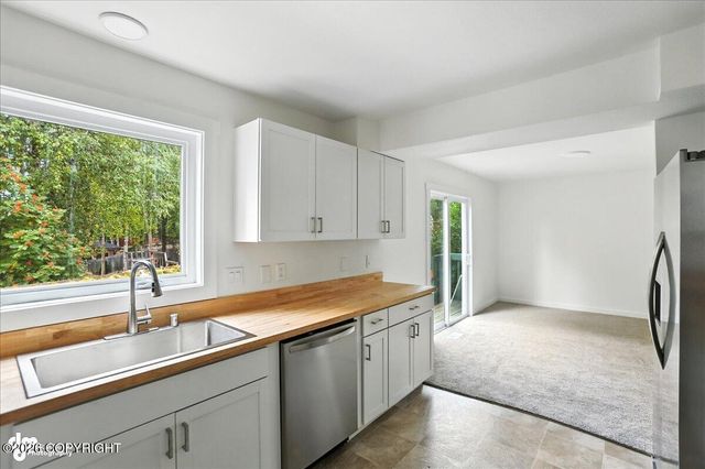 7071 Baxter Terrace Circle, Anchorage, AK 99504