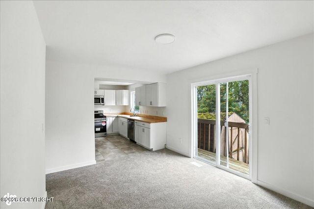 7071 Baxter Terrace Circle, Anchorage, AK 99504