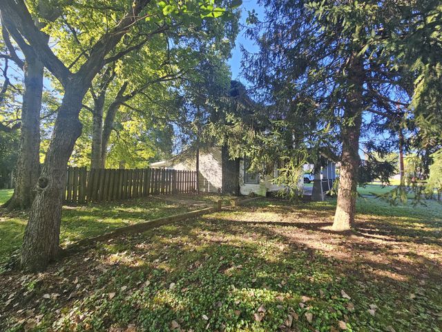 102 Cowan St, W, Cowan, TN 37318