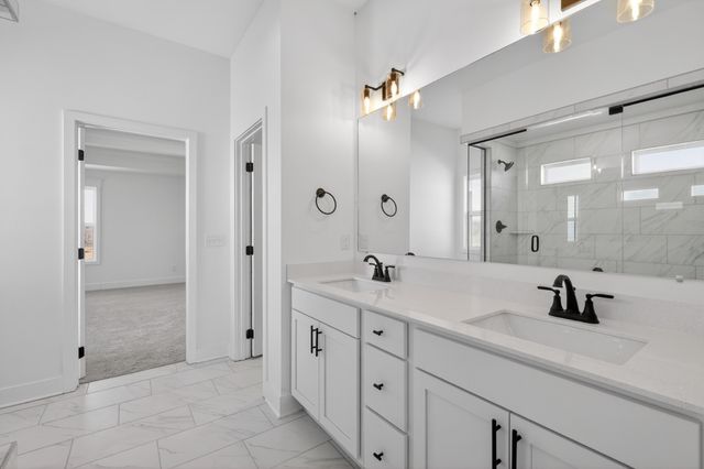 505 Charlie Place, White House, TN 37188