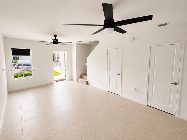 460 NE 4th Ln, Florida City, FL 33034