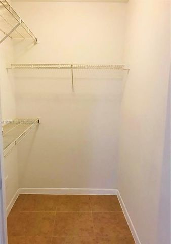 15340 SW 106th Ter 819, Miami, FL 33196