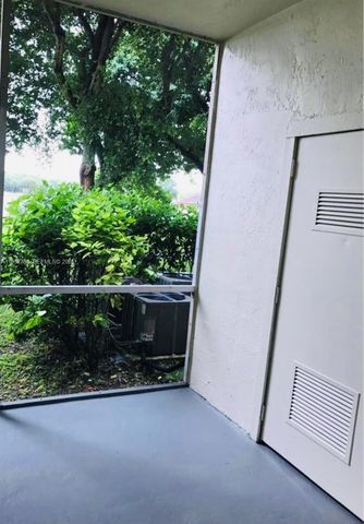 15340 SW 106th Ter 819, Miami, FL 33196