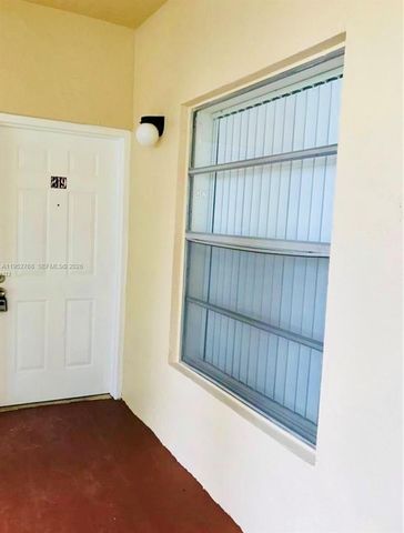 15340 SW 106th Ter 819, Miami, FL 33196