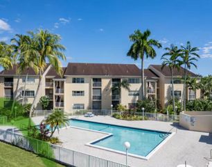 15340 SW 106th Ter 819, Miami, FL 33196