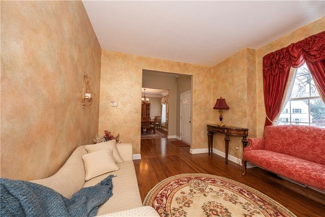 403 Saint James Ct, Cranberry Twp, PA 16066