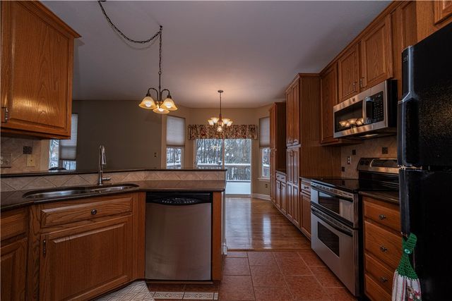 403 Saint James Ct, Cranberry Twp, PA 16066