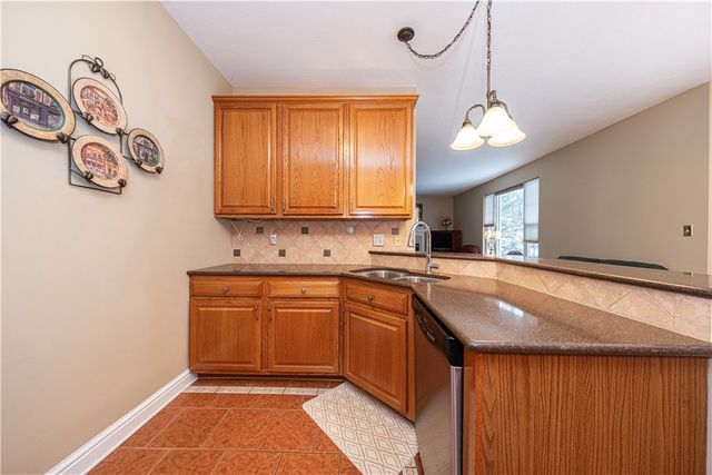 403 Saint James Ct, Cranberry Twp, PA 16066