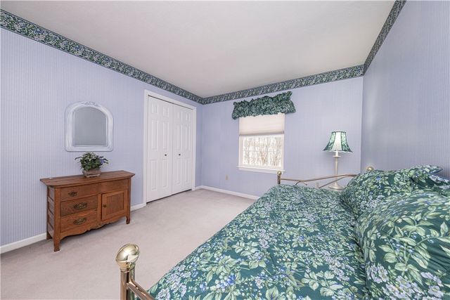 403 Saint James Ct, Cranberry Twp, PA 16066