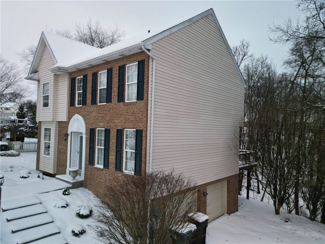 403 Saint James Ct, Cranberry Twp, PA 16066