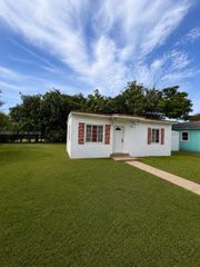 10351 SW 183rd St, Miami, FL 33157