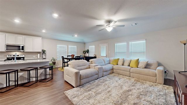 225 Stonebrook Trail, Melissa, TX 75454