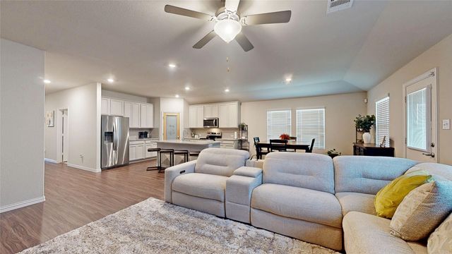 225 Stonebrook Trail, Melissa, TX 75454