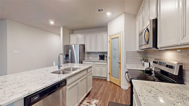 225 Stonebrook Trail, Melissa, TX 75454