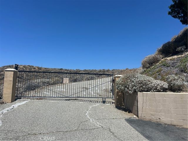 4020 Charlton Avenue, Hemet, CA 92544