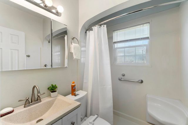 307 E Hoffman Ave, Spokane, WA 99207