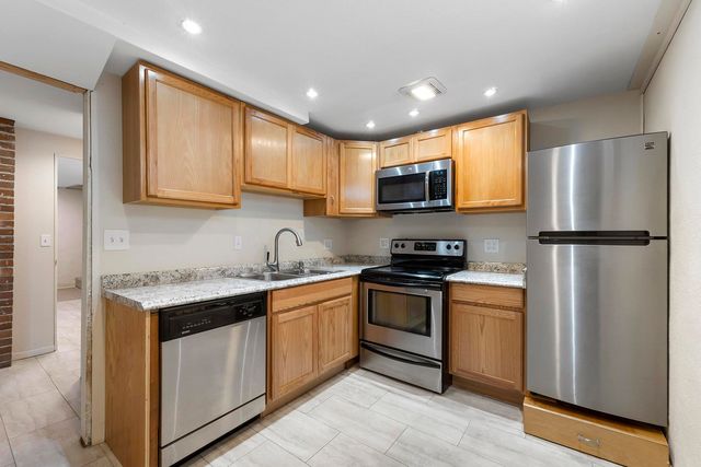 307 E Hoffman Ave, Spokane, WA 99207