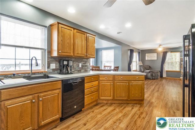 95 Benns Hill Road, Washington Twp, PA 18013