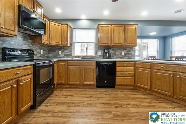 95 Benns Hill Road, Washington Twp, PA 18013