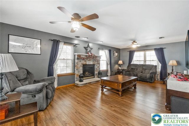 95 Benns Hill Road, Washington Twp, PA 18013