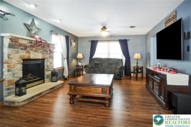 95 Benns Hill Road, Washington Twp, PA 18013