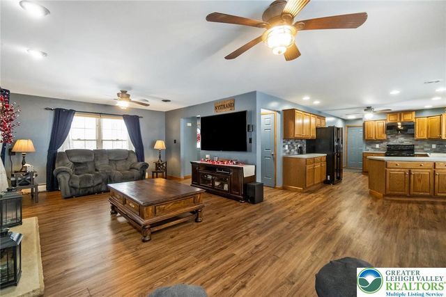 95 Benns Hill Road, Washington Twp, PA 18013