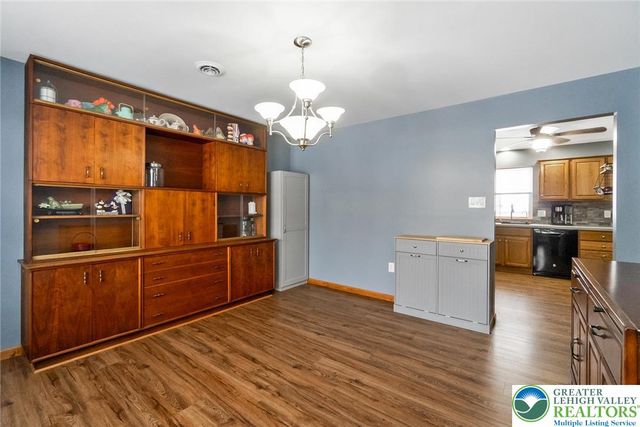 95 Benns Hill Road, Washington Twp, PA 18013