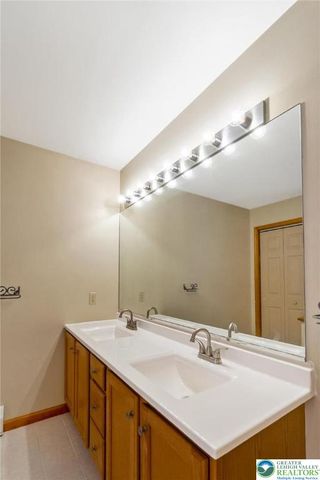 95 Benns Hill Road, Washington Twp, PA 18013