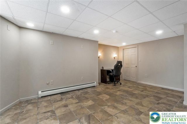 95 Benns Hill Road, Washington Twp, PA 18013