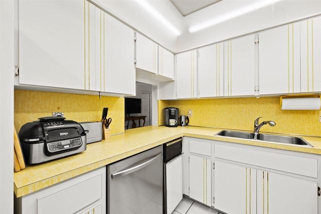 6783 Tiburon Circle, Boca Raton, FL 33433