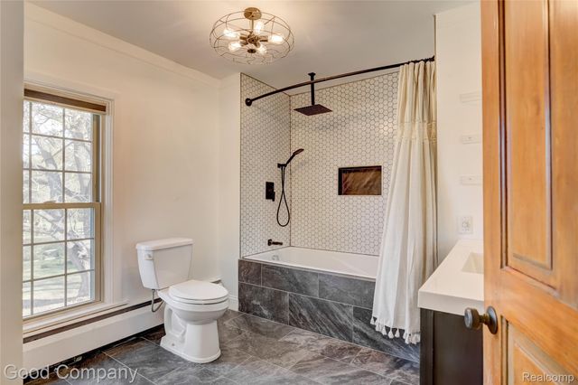 27180 Martindale Road, Lyon Charter Township, MI 48165