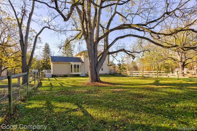 27180 Martindale Road, Lyon Charter Township, MI 48165