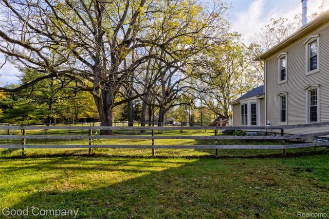 27180 Martindale Road, Lyon Charter Township, MI 48165