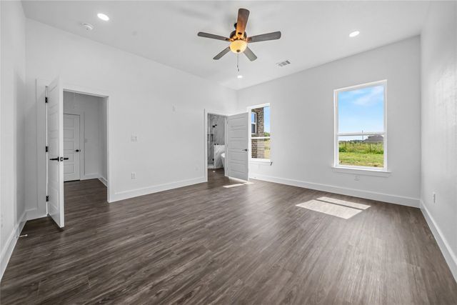 809 Vz County Road 2623, Wills Point, TX 75169