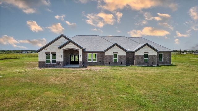 809 Vz County Road 2623, Wills Point, TX 75169