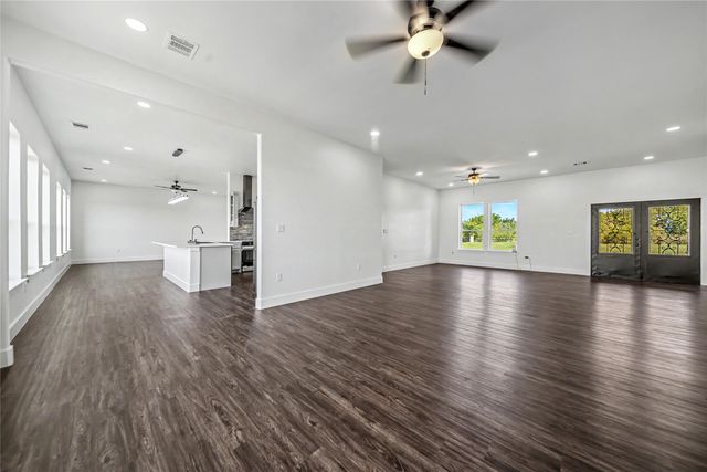 809 Vz County Road 2623, Wills Point, TX 75169