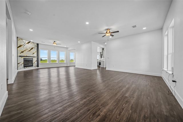 809 Vz County Road 2623, Wills Point, TX 75169