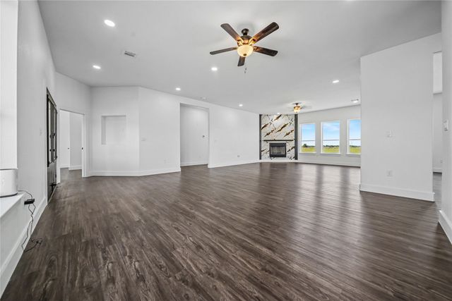 809 Vz County Road 2623, Wills Point, TX 75169