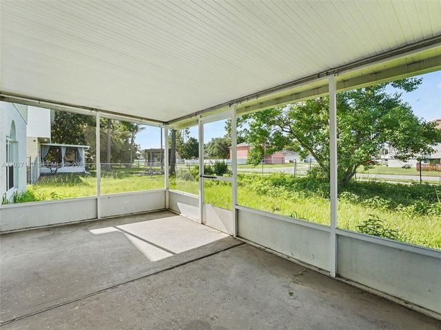 945 Gateshead, Kissimmee, FL 34758