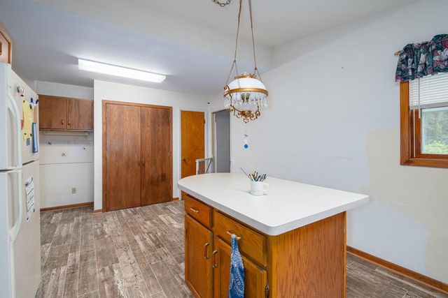 2836 SHOREWOOD DRIVE, Oshkosh, WI 54901