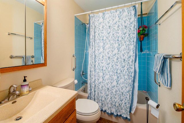 2836 SHOREWOOD DRIVE, Oshkosh, WI 54901