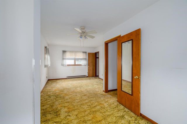 2836 SHOREWOOD DRIVE, Oshkosh, WI 54901